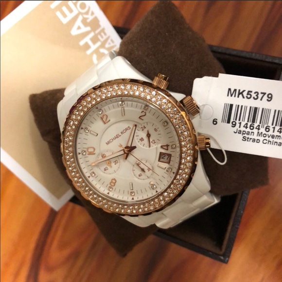 Michael Kors White Chronograph Resin Watch. - Picture 1 of 4
